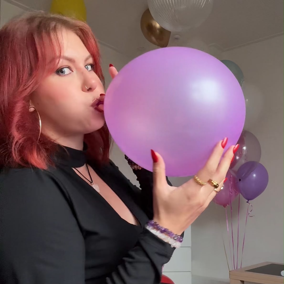 Limaloons with a lavender balloon